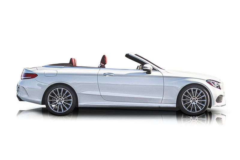 An incredible side shot photo of aMercedes-Benz C300 that you should buy.