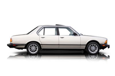 Passenger side photo of 1986 BMW 735i