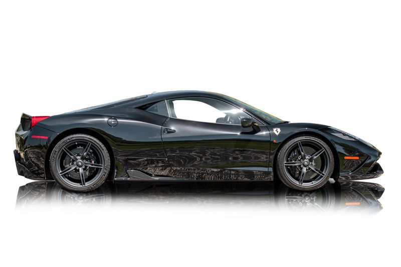 An incredible side shot photo of aFerrari 458 Speciale that you should buy.