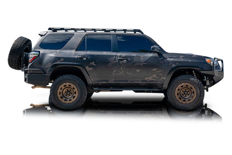 An incredible side shot photo of aToyota 4Runner that you should buy.