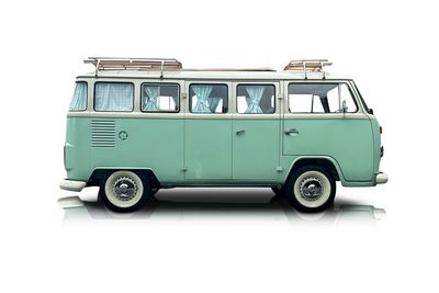 Passenger side photo of 1977 Volkswagen Transporter