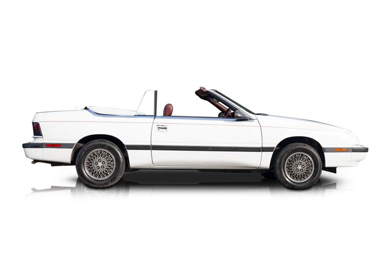 An incredible side shot photo of aChrysler LeBaron that you should buy.
