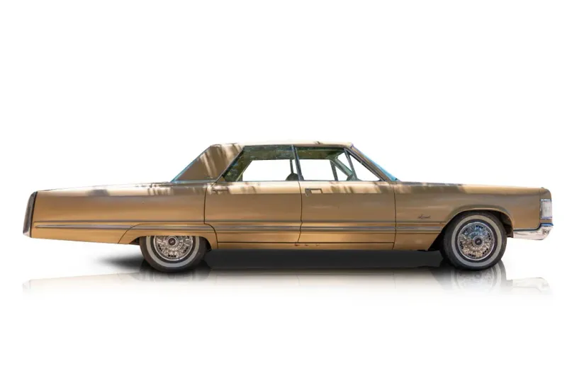 An incredible side shot photo of aChrysler Imperial that you should buy.