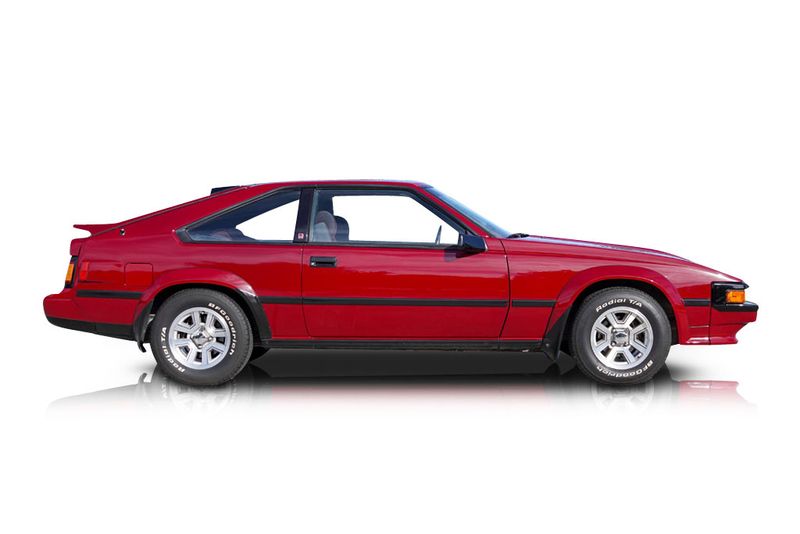 An incredible side shot photo of aToyota Celica that you should buy.