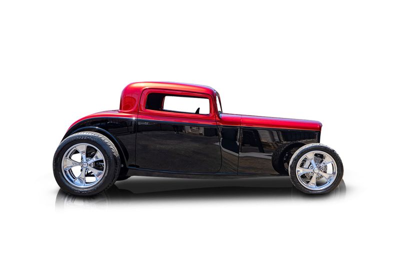An incredible side shot photo of aFord COUPE that you should buy.