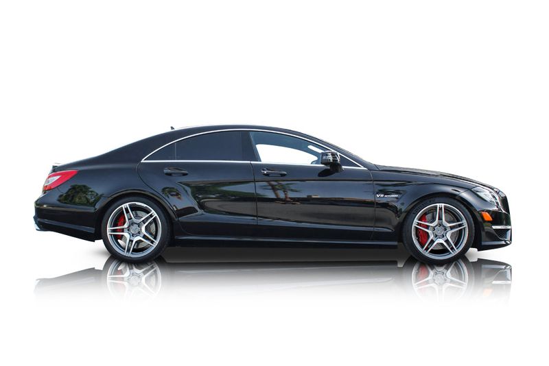 An incredible side shot photo of aMercedes-Benz CLS63 AMG that you should buy.