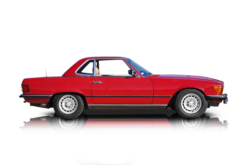 An incredible side shot photo of aMercedes-Benz 280SL that you should buy.