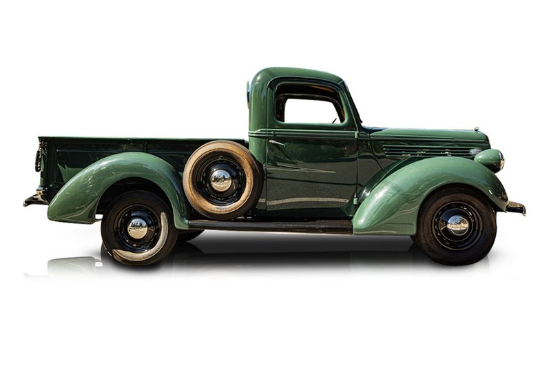 An incredible side shot photo of aFord 1/2 Ton Pickup that you should buy.