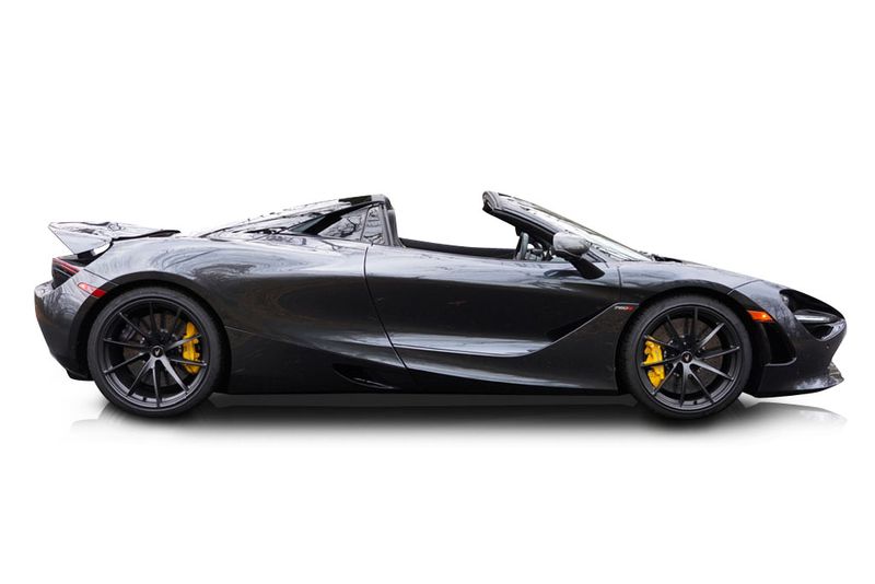 An incredible side shot photo of aMcLaren 720S that you should buy.