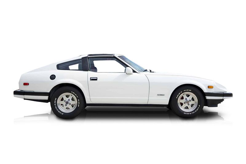 An incredible side shot photo of aDatsun 280ZX that you should buy.