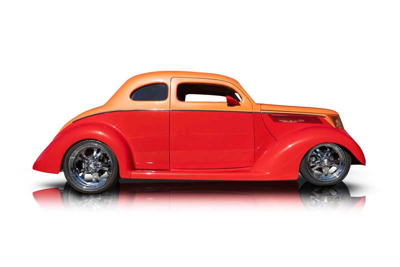 An incredible side shot photo of aFord Coupe that you should buy.