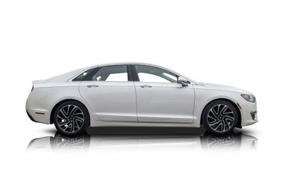 Passenger side photo of 2020 Lincoln MKZ