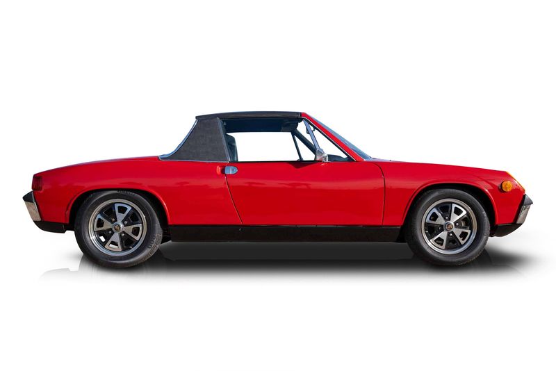 An incredible side shot photo of aPorsche 914 that you should buy.