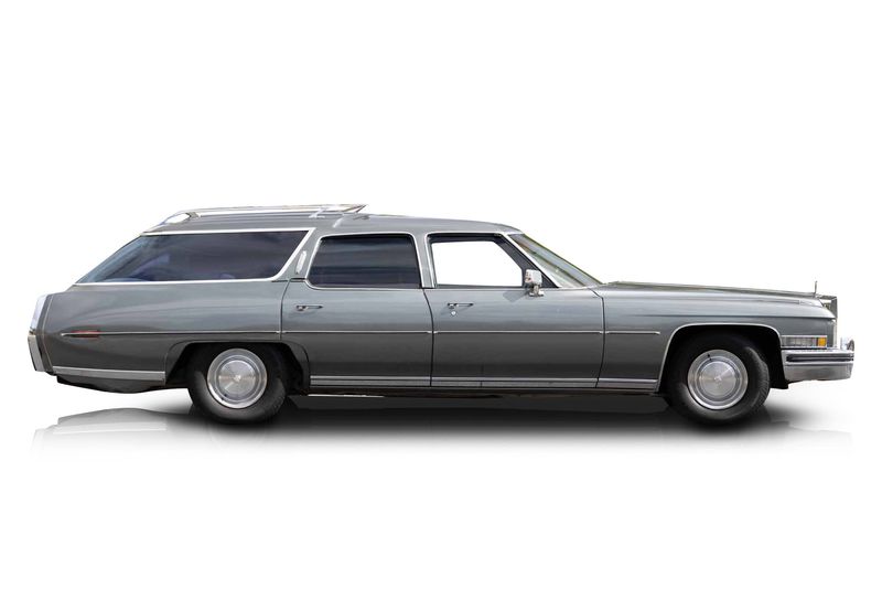 An incredible side shot photo of aCadillac Fleetwood that you should buy.