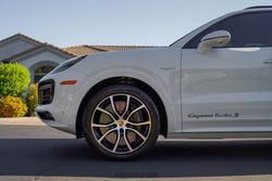 2022 Porsche Cayenne Turbo S E-Hybrid for sale