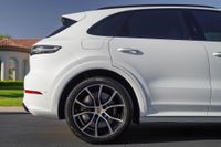 2022 Porsche Cayenne Turbo S E-Hybrid for sale