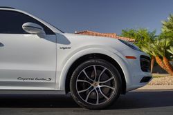 2022 Porsche Cayenne Turbo S E-Hybrid for sale
