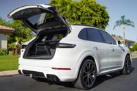2022 Porsche Cayenne Turbo S E-Hybrid for sale