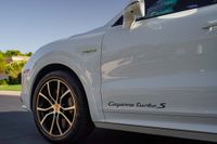 2022 Porsche Cayenne Turbo S E-Hybrid for sale