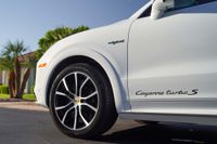 2022 Porsche Cayenne Turbo S E-Hybrid for sale