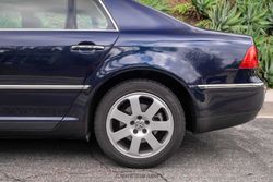 2004 Volkswagen Phaeton V8 for sale