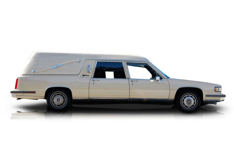 An incredible side shot photo of aCadillac Fleetwood that you should buy.