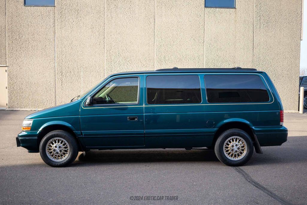 1994 Plymouth Grand Voyager SE for sale