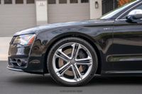 2013 Audi S8 for sale