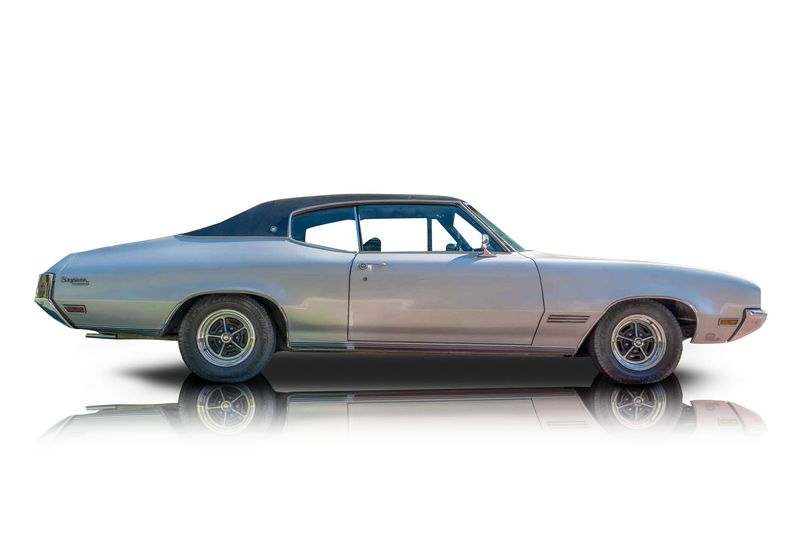 An incredible side shot photo of aBuick Skylark that you should buy.