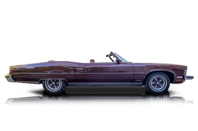 Passenger side photo of 1973 Pontiac Grandville