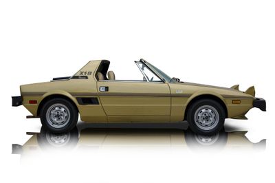 Passenger side photo of 1978 Fiat X1/9