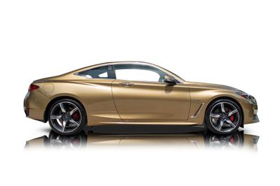 Passenger side photo of 2018 Infiniti Q60