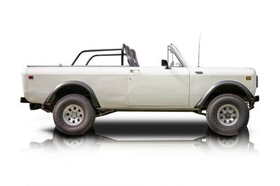 Passenger side photo of 1980 International Scout II