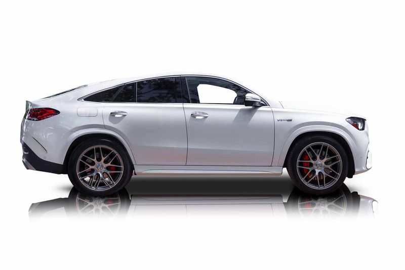 An incredible side shot photo of aMercedes-Benz GLE63 S AMG that you should buy.