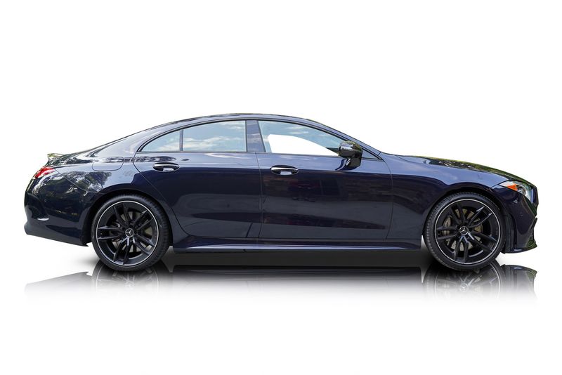 An incredible side shot photo of aMercedes-Benz CLS53 AMG that you should buy.