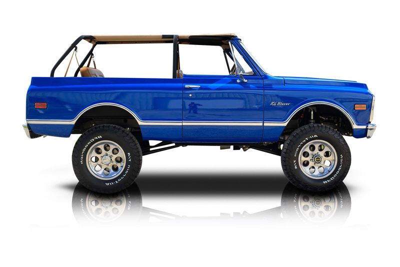 An incredible side shot photo of aChevrolet K5 Blazer that you should buy.