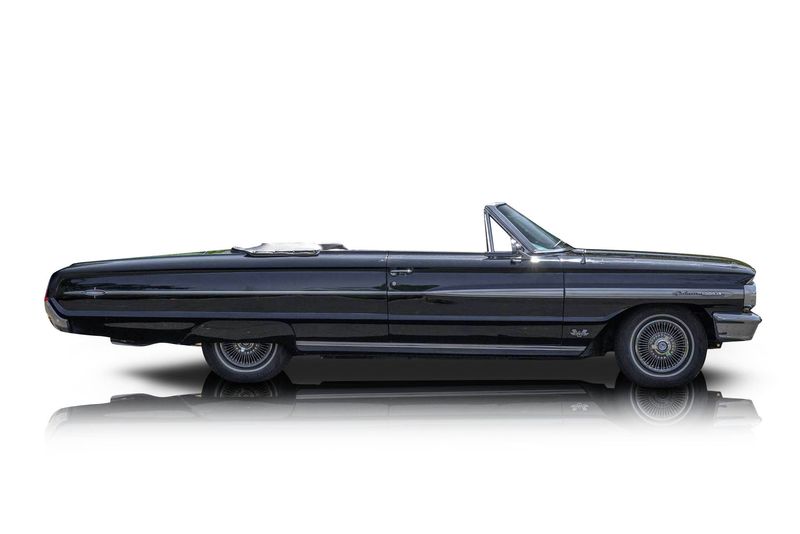 An incredible side shot photo of aFord Galaxie 500 that you should buy.