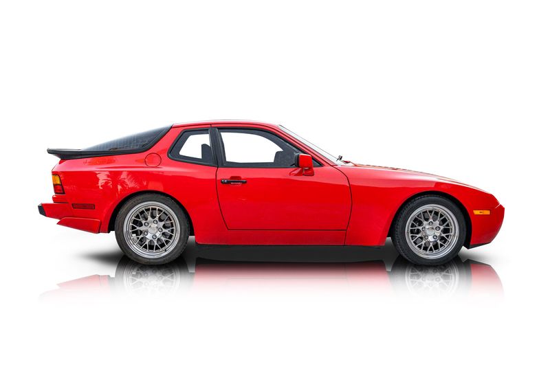 An incredible side shot photo of aPorsche 944 that you should buy.