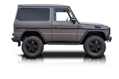Passenger side photo of 2001 Mercedes-Benz G320