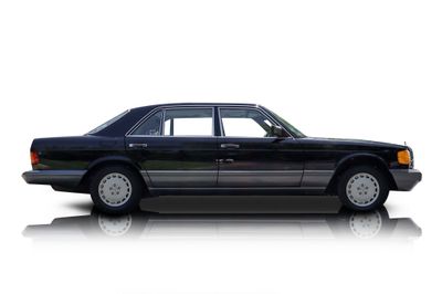 Passenger side photo of 1989 Mercedes-Benz 560SEL