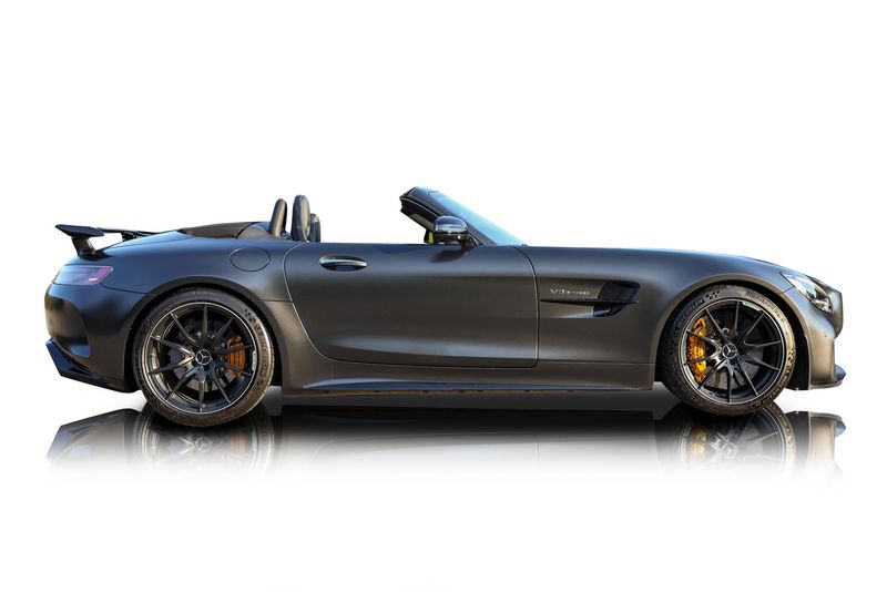 An incredible side shot photo of aMercedes-Benz AMG GT R that you should buy.