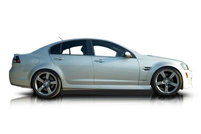 Passenger side photo of 2009 Pontiac G8