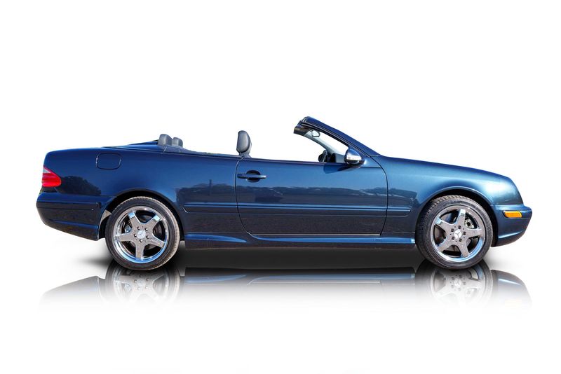 An incredible side shot photo of aMercedes-Benz CLK55 AMG that you should buy.
