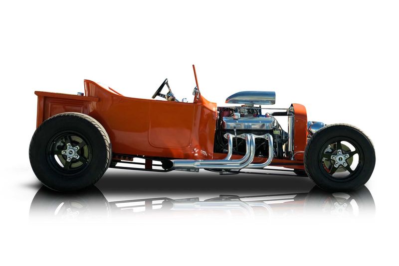 An incredible side shot photo of aFord Model T that you should buy.