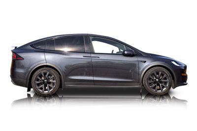 Passenger side photo of 2024 Tesla Model X