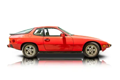 Passenger side photo of 1987 Porsche 924