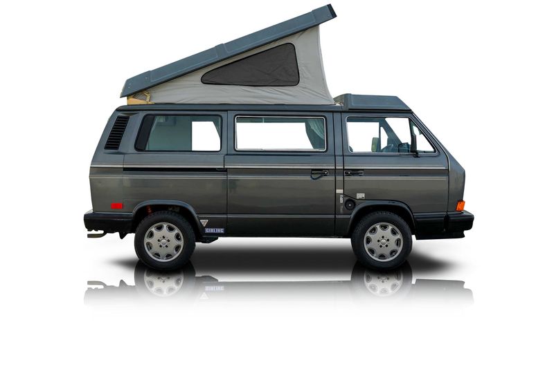An incredible side shot photo of aVolkswagen Vanagon that you should buy.