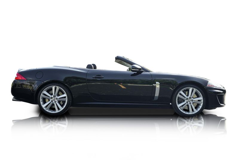 An incredible side shot photo of aJaguar XK that you should buy.