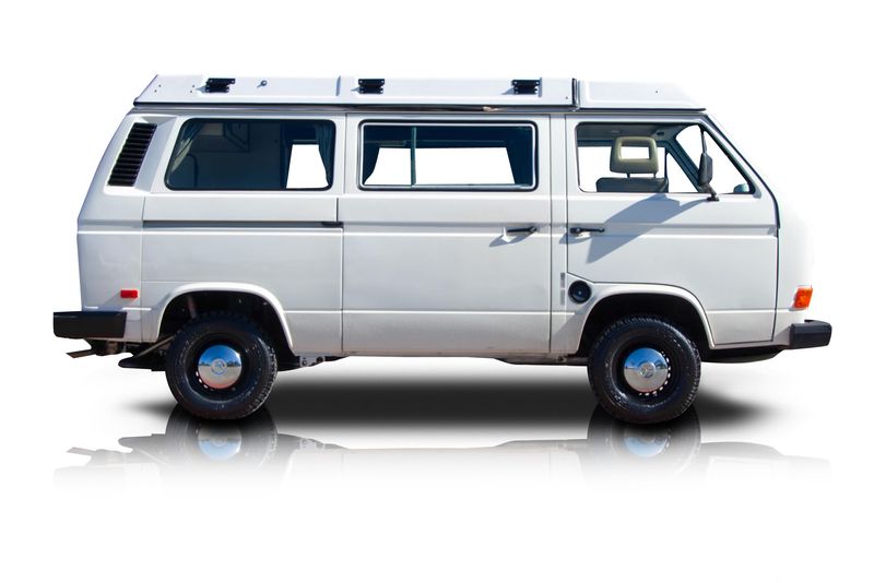 An incredible side shot photo of aVolkswagen Vanagon that you should buy.