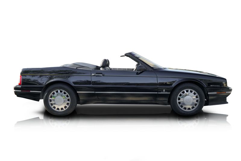 An incredible side shot photo of aCadillac Allante that you should buy.